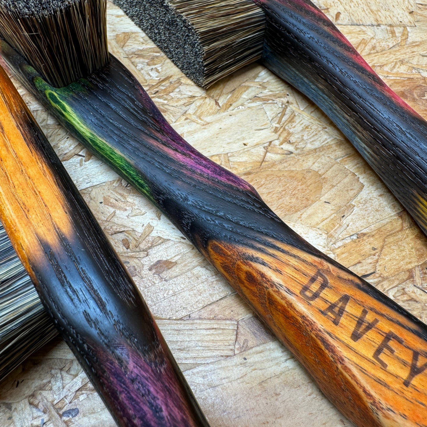 Davey boy boulder brush