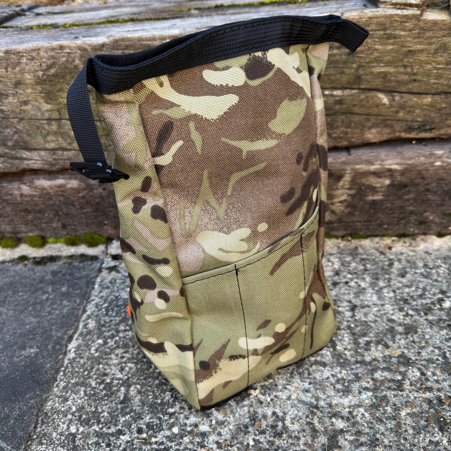 Barmy Barry boulder bucket