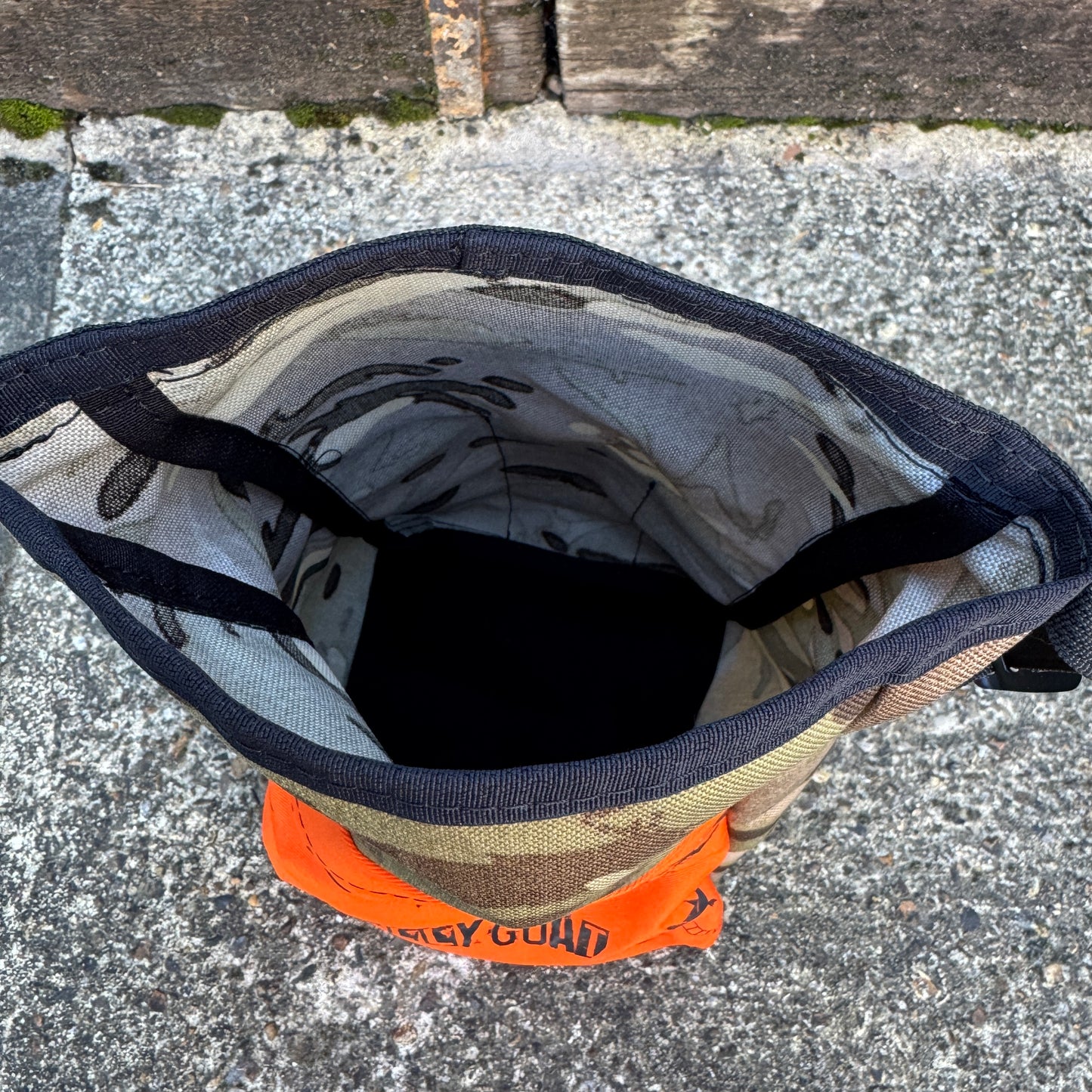 Barmy Barry boulder bucket