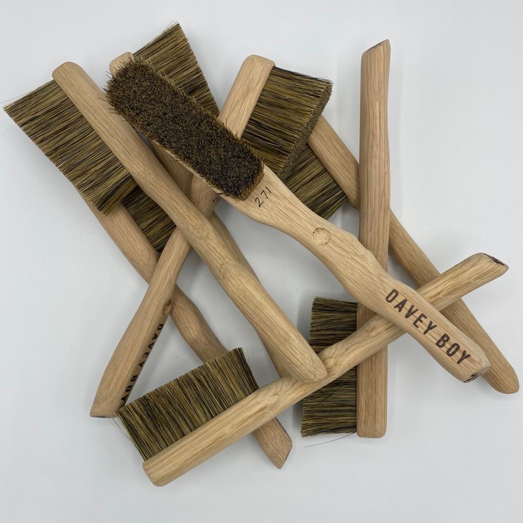 Davey boy boulder brush